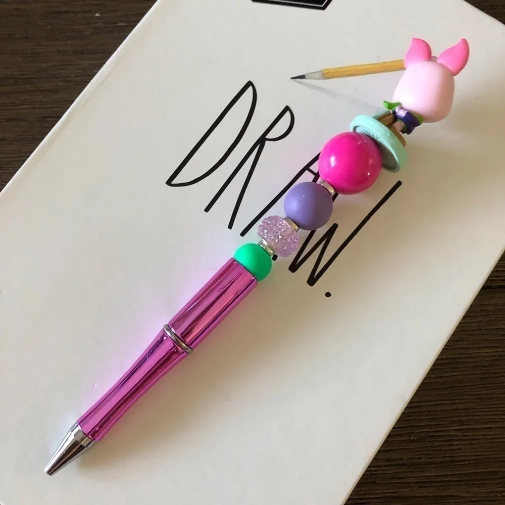 Disney Doorables: Winnie the Pooh: Piglet handmade beaded pen